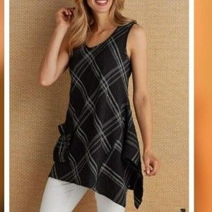 Soft Surroundings Black Gray Plaid Asymmetrical Tunic Top Pouch Pocket Size Med.